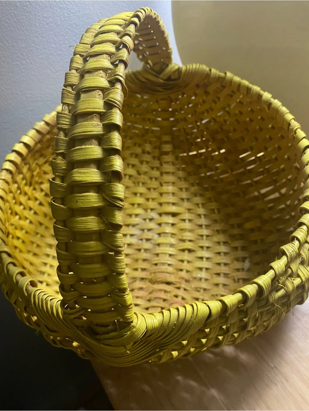 VTG Yellow Woven Buttocks Hand Basket